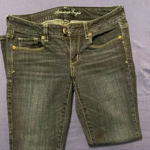 American Eagle Stretch Skinny Kick Size 8 Short Jeans  Dark Wash EUC - Picture 6 of 11